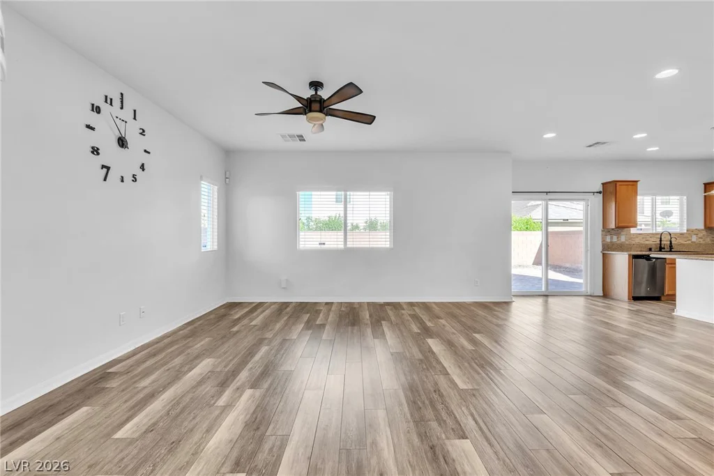 6402 Harline Heights, Las Vegas, NV 89113