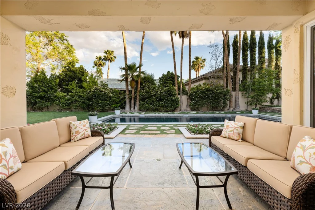 9209 Eagle Hills, Las Vegas, NV 89134