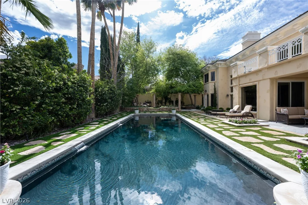 9209 Eagle Hills, Las Vegas, NV 89134