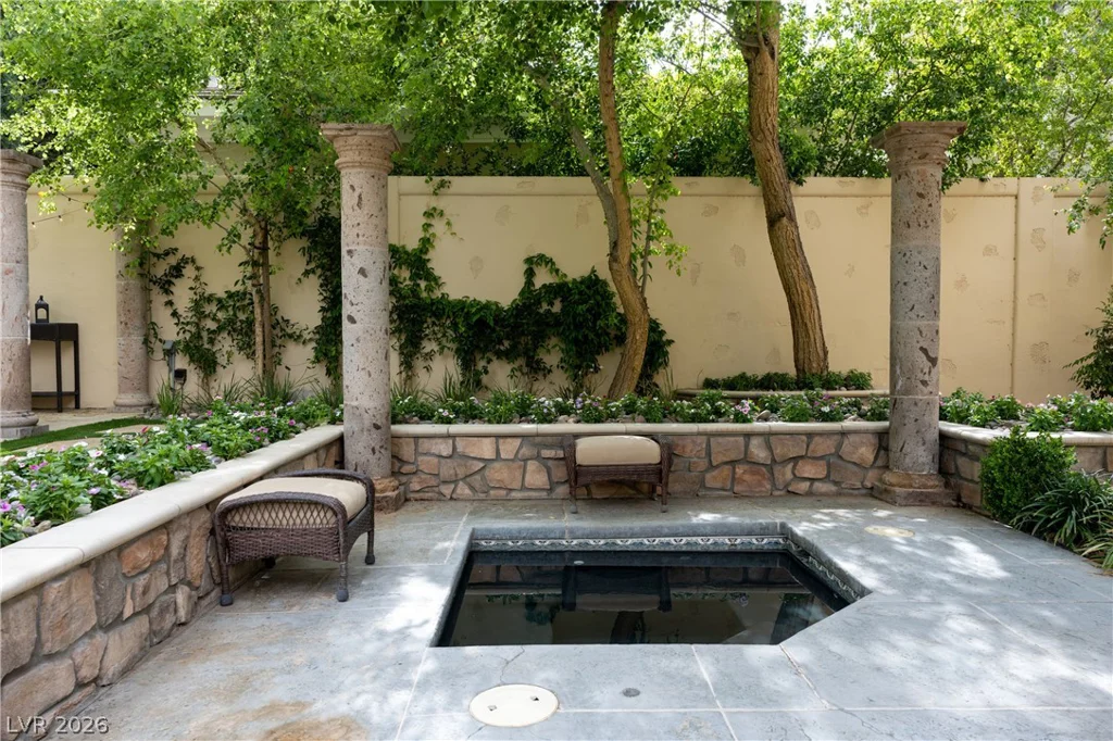 9209 Eagle Hills, Las Vegas, NV 89134