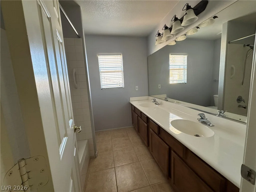 3437 Bedfordshire, Las Vegas, NV 89129