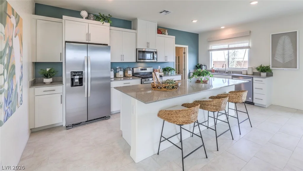 7376 Dominguez Bay, North Las Vegas, NV 89084