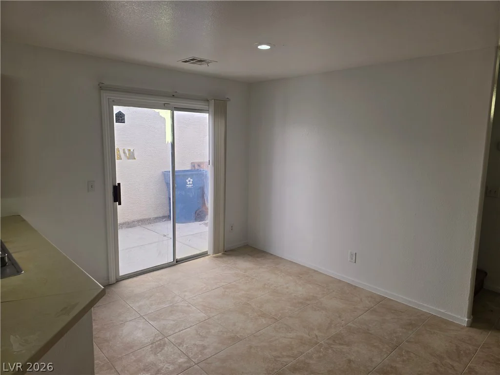 10026 Crisp Clover, Las Vegas, NV 89183