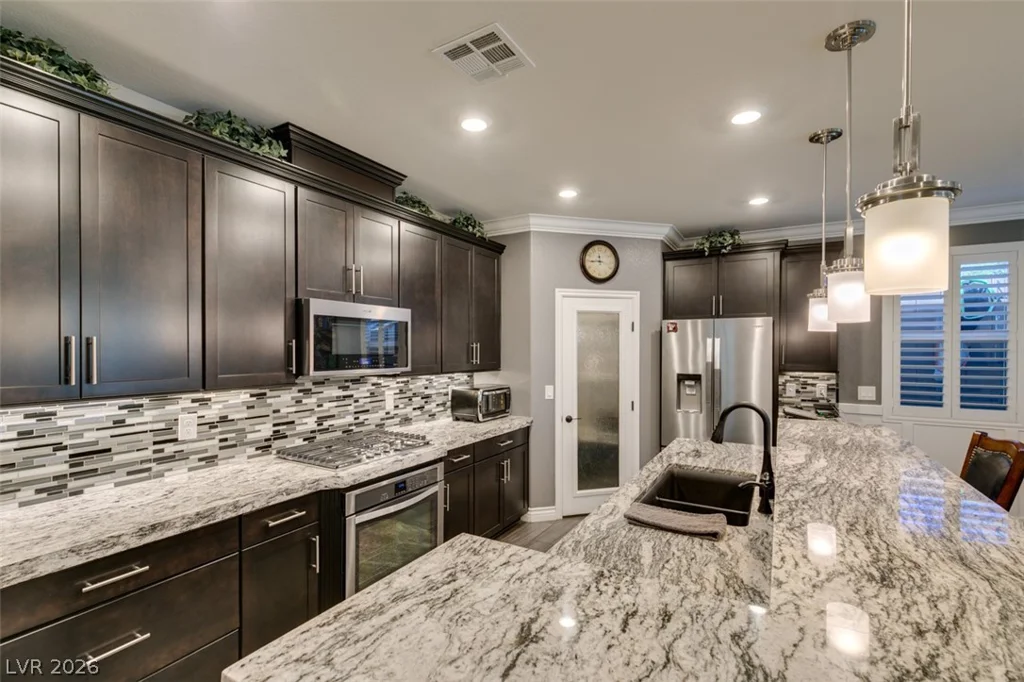 10300 Brooke Rise, Las Vegas, NV 89166
