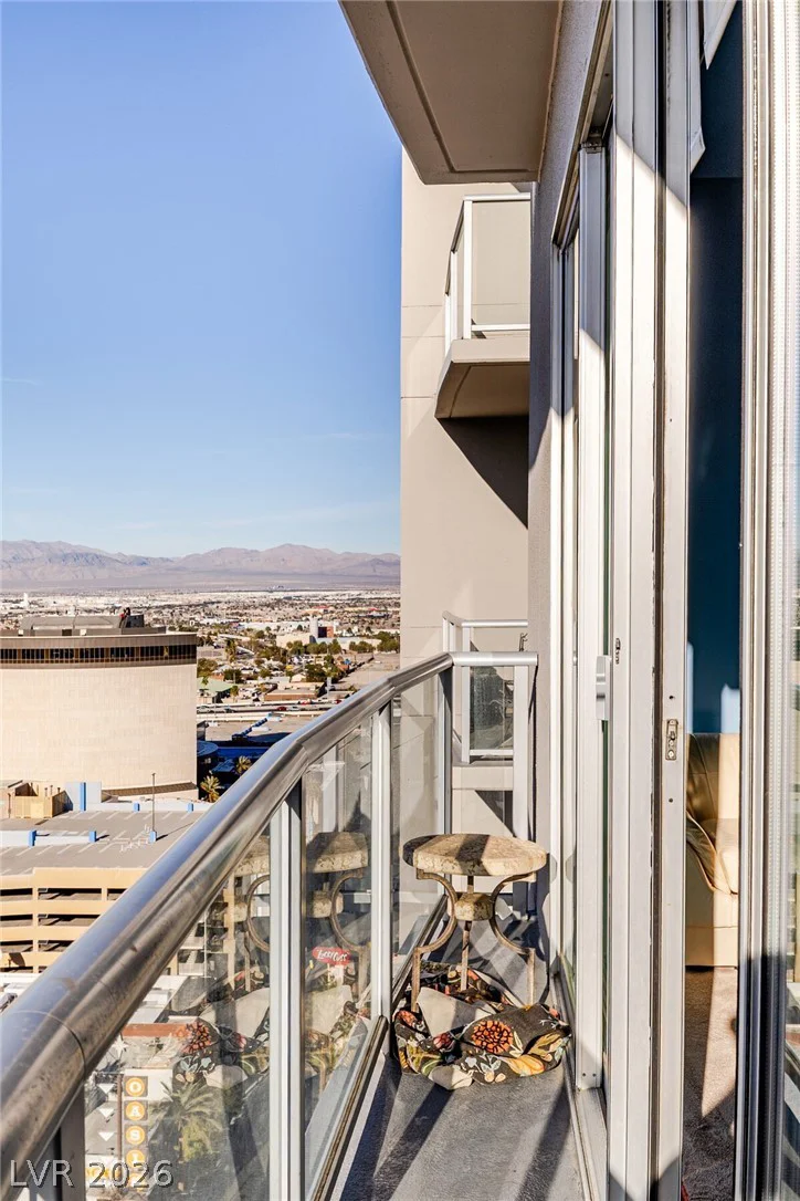 150 Las Vegas, Las Vegas, NV 89101