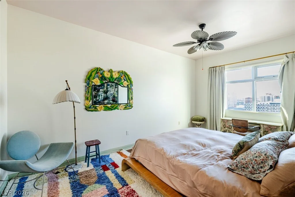 150 Las Vegas, Las Vegas, NV 89101