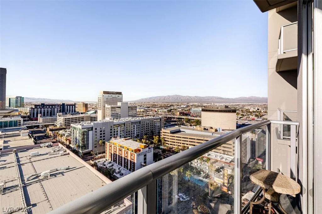 150 Las Vegas, Las Vegas, NV 89101