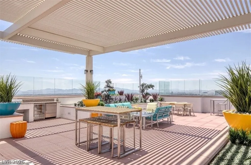 150 Las Vegas, Las Vegas, NV 89101
