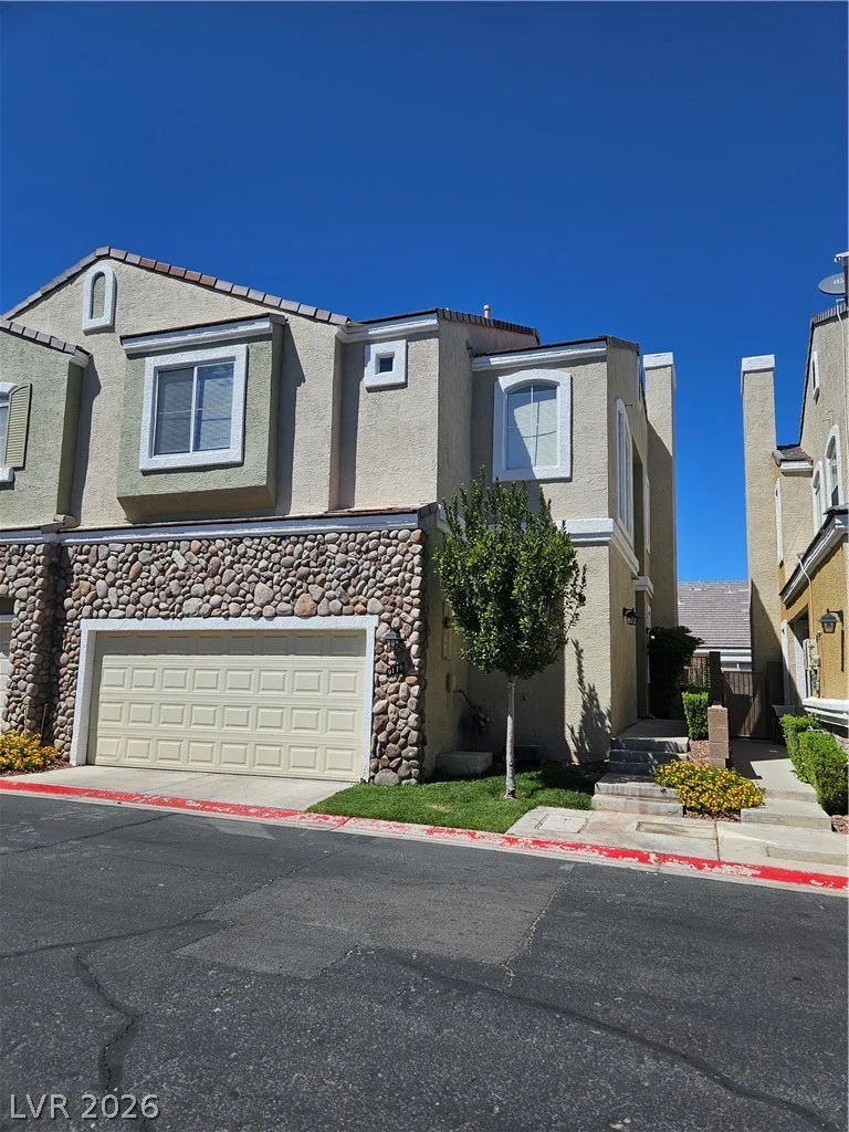 9116 Hampstead, Las Vegas, NV 89145