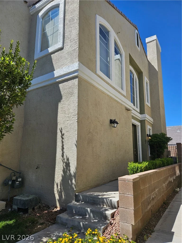 9116 Hampstead, Las Vegas, NV 89145
