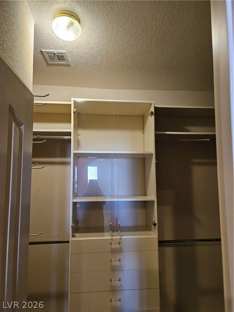 9116 Hampstead, Las Vegas, NV 89145