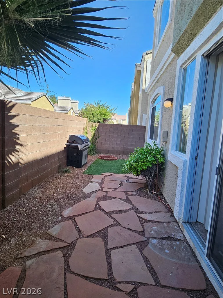 9116 Hampstead, Las Vegas, NV 89145