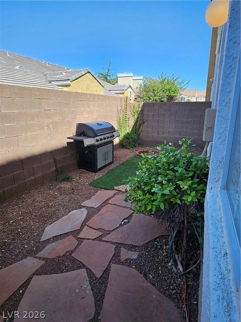 9116 Hampstead, Las Vegas, NV 89145