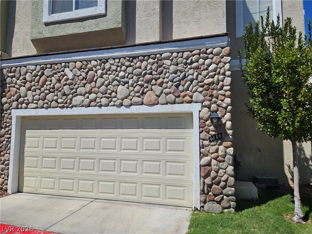 9116 Hampstead, Las Vegas, NV 89145