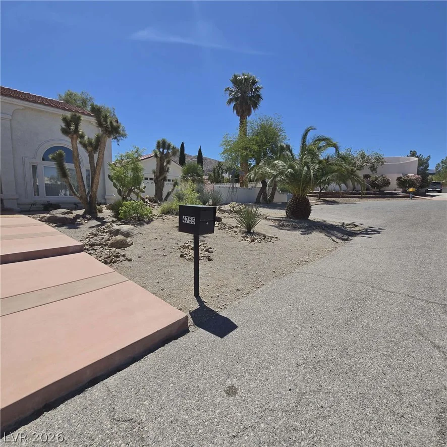 4755 Grand Canyon, Las Vegas, NV 89129