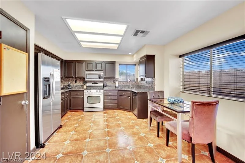 8090 Counterpoint, Las Vegas, NV 89123