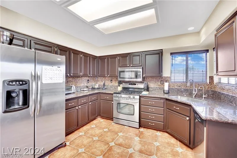 8090 Counterpoint, Las Vegas, NV 89123