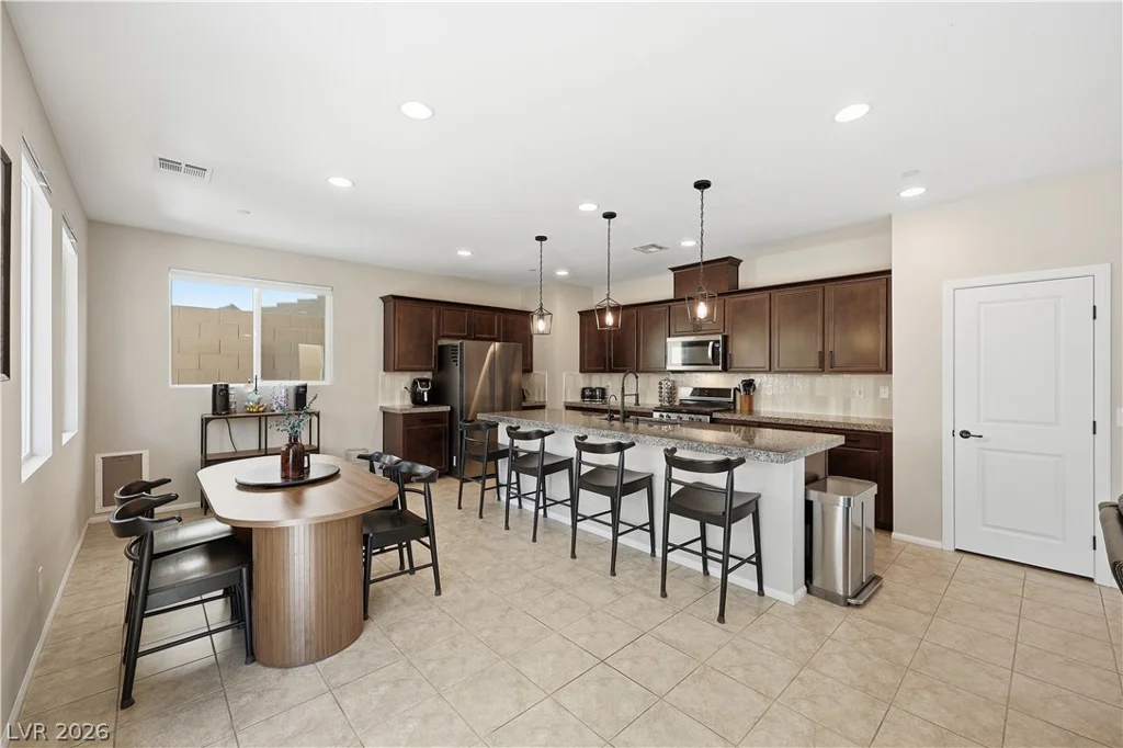 10383 Andele, Las Vegas, NV 89166