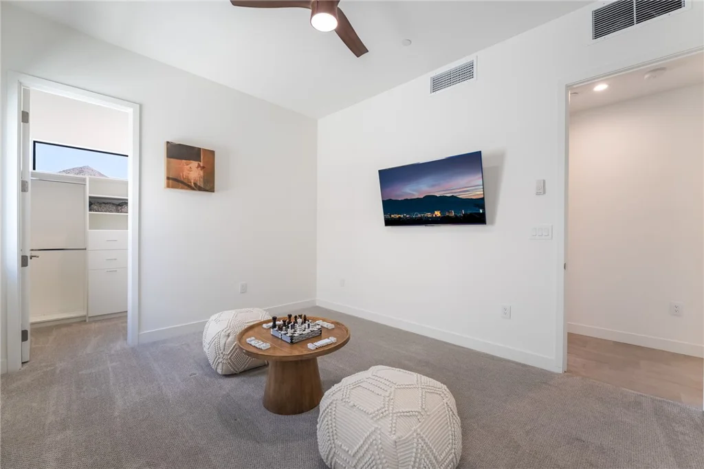 16 Heron Harbour, Henderson, NV 89011