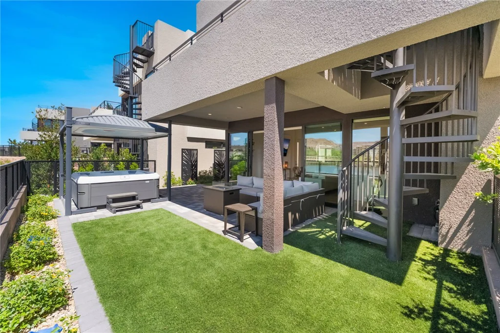 16 Heron Harbour, Henderson, NV 89011