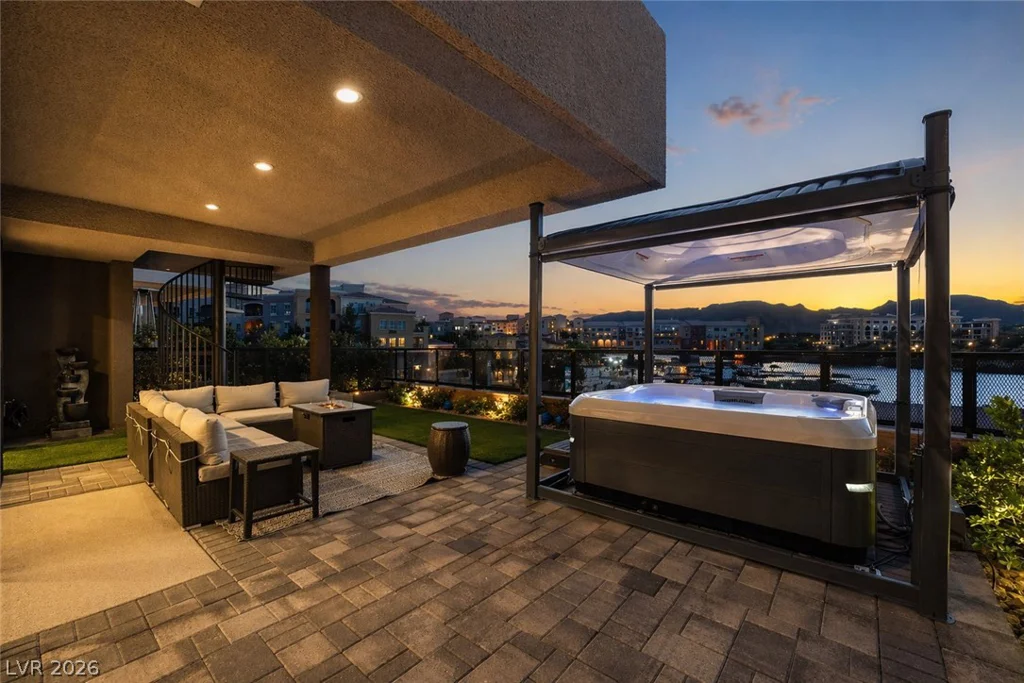 16 Heron Harbour, Henderson, NV 89011