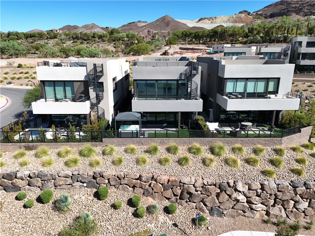 16 Heron Harbour, Henderson, NV 89011
