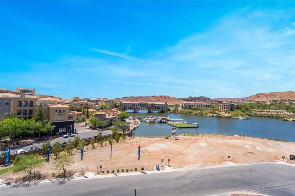 16 Heron Harbour, Henderson, NV 89011