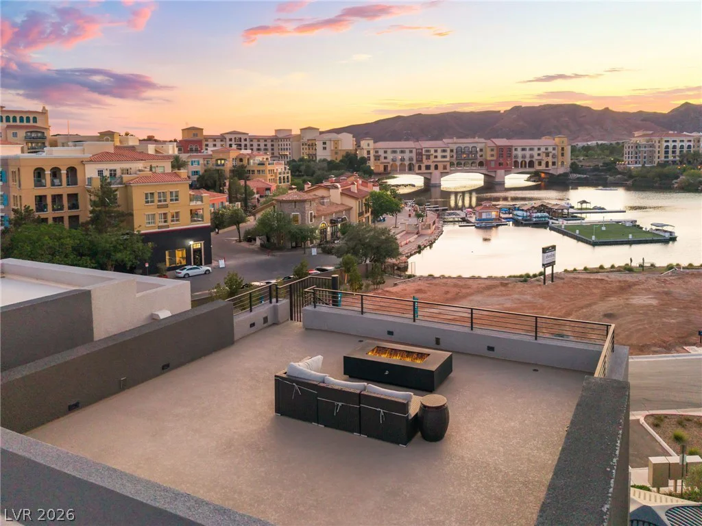 16 Heron Harbour, Henderson, NV 89011