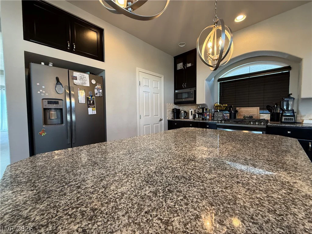 7068 Parrot Bay, Las Vegas, NV 89118