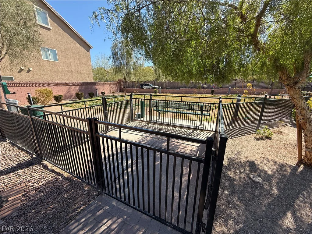 7068 Parrot Bay, Las Vegas, NV 89118