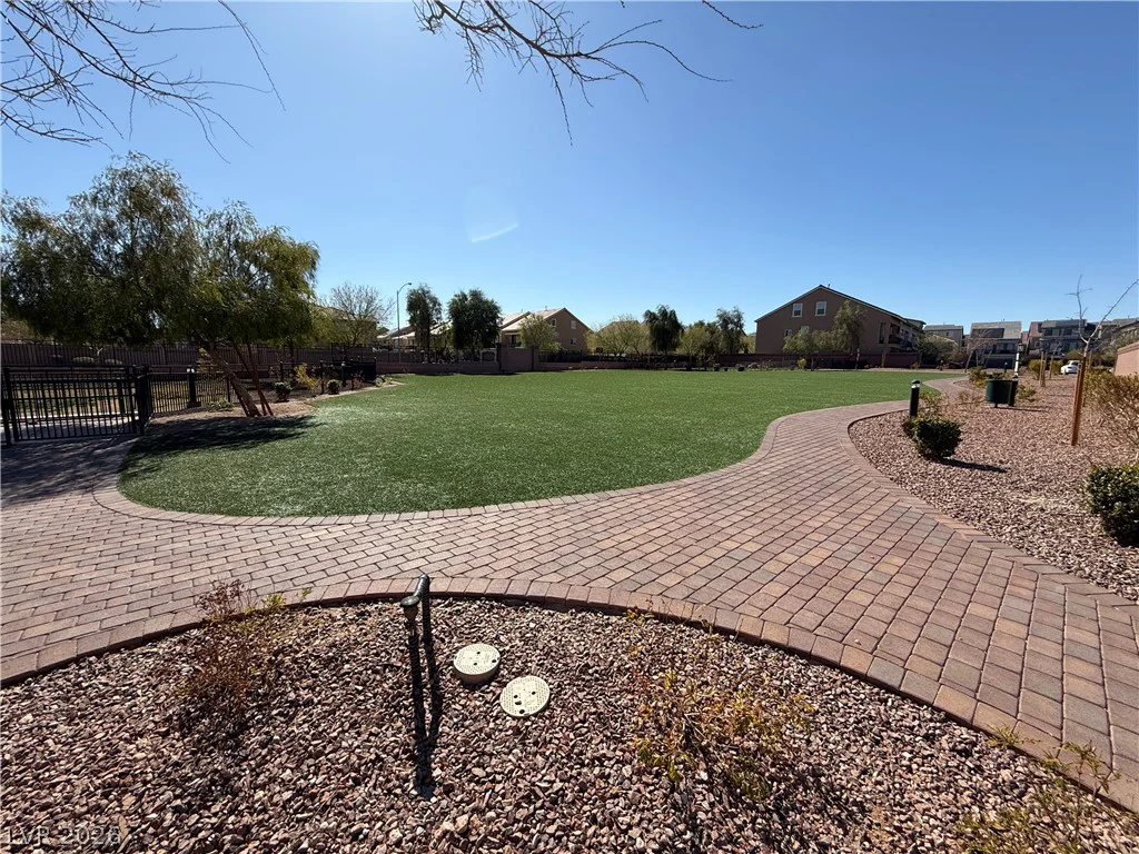 7068 Parrot Bay, Las Vegas, NV 89118