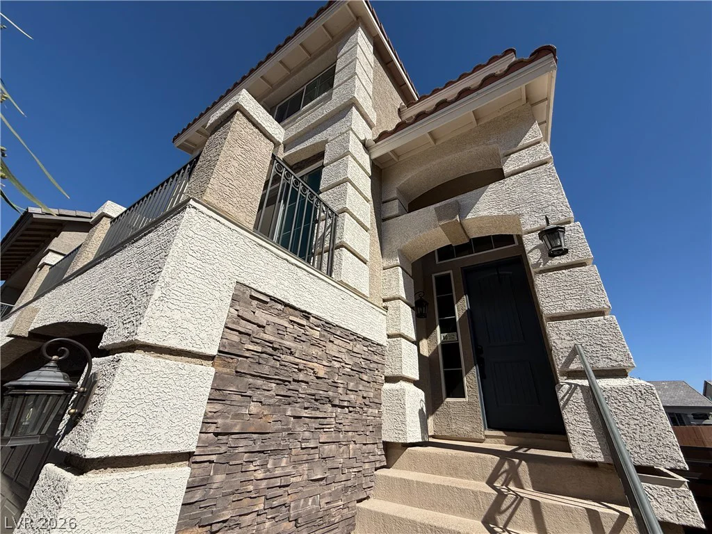 7068 Parrot Bay, Las Vegas, NV 89118