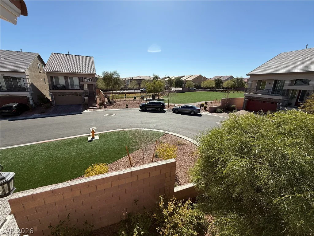 7068 Parrot Bay, Las Vegas, NV 89118