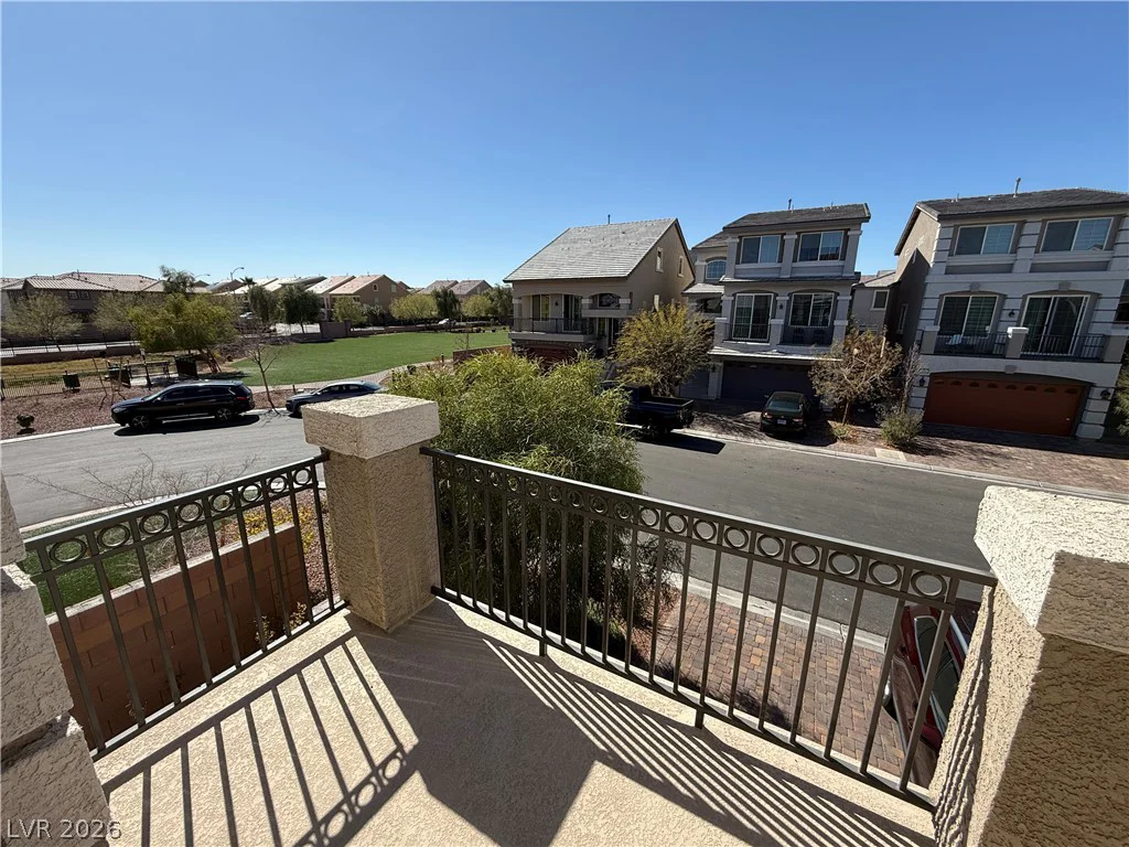 7068 Parrot Bay, Las Vegas, NV 89118