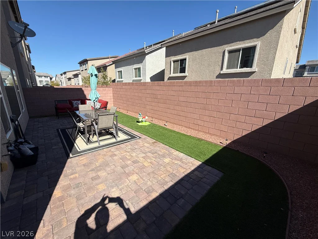 7068 Parrot Bay, Las Vegas, NV 89118