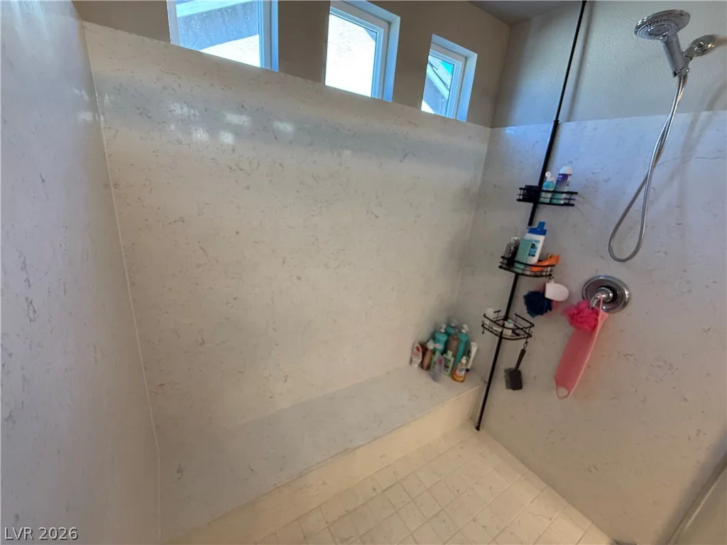 7068 Parrot Bay, Las Vegas, NV 89118