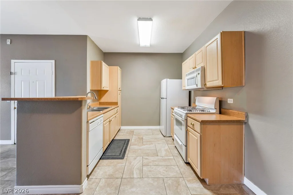 8250 Grand Canyon, Las Vegas, NV 89166