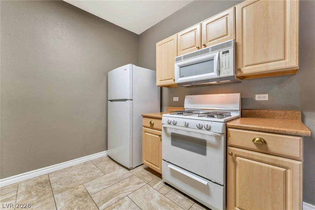 8250 Grand Canyon, Las Vegas, NV 89166
