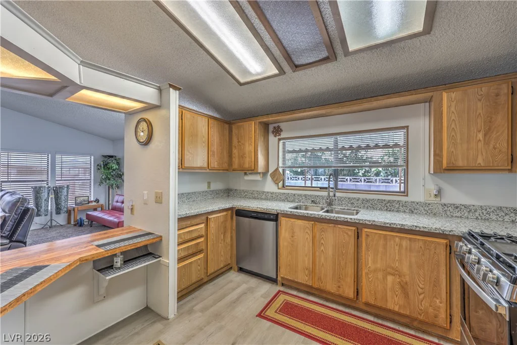 3071 La Barca, Las Vegas, NV 89122