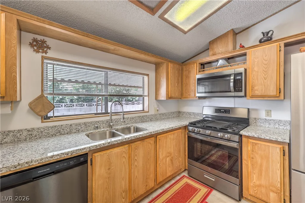 3071 La Barca, Las Vegas, NV 89122