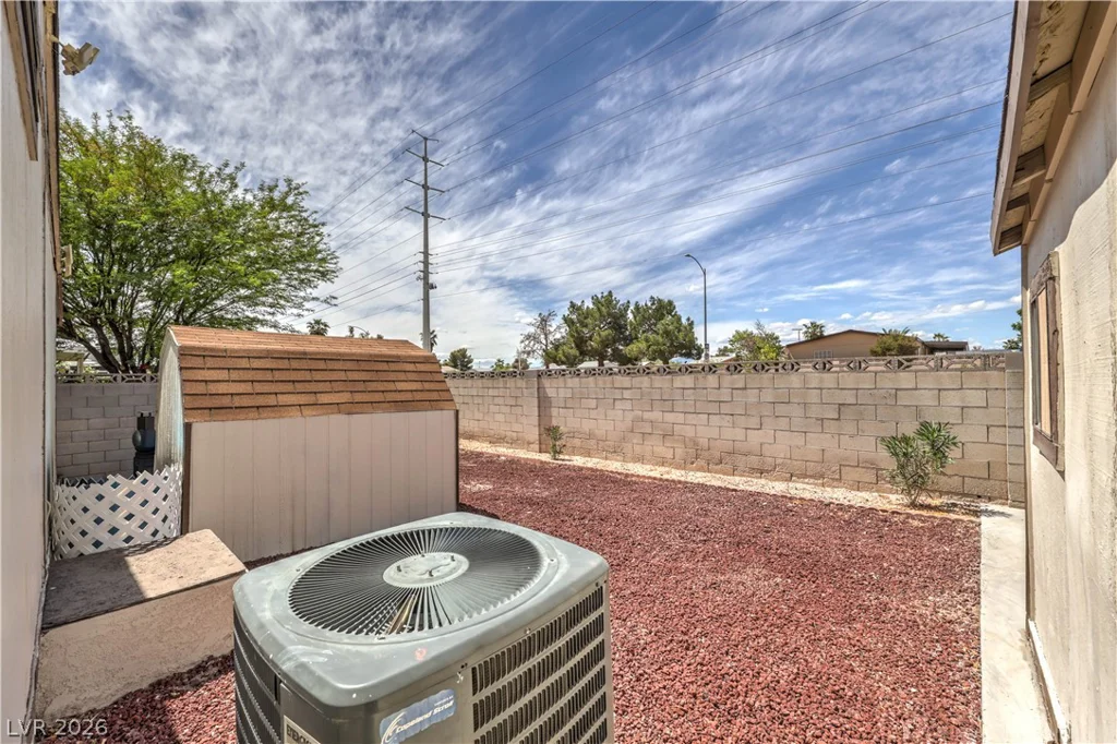 3071 La Barca, Las Vegas, NV 89122