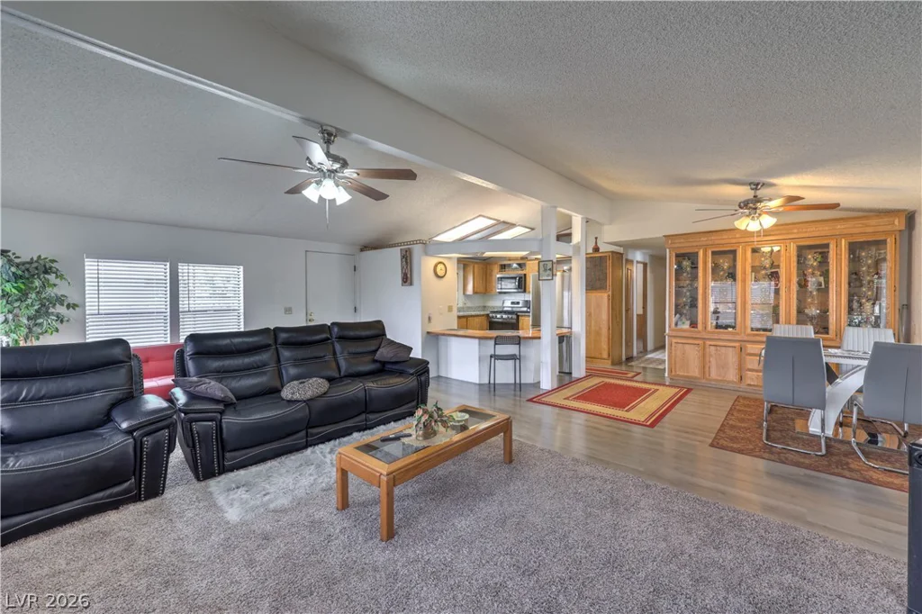 3071 La Barca, Las Vegas, NV 89122