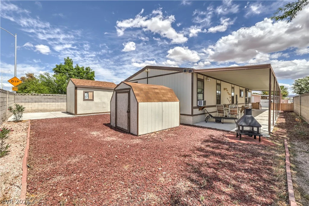 3071 La Barca, Las Vegas, NV 89122
