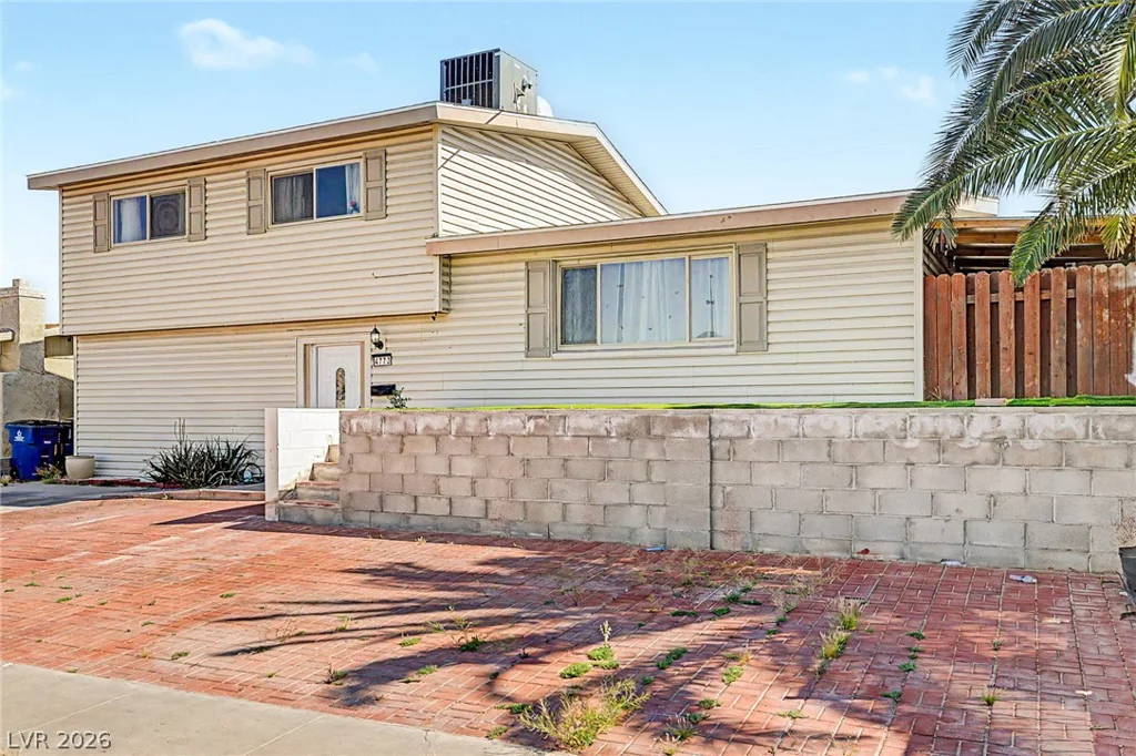4773 Harmon, Las Vegas, NV 89121
