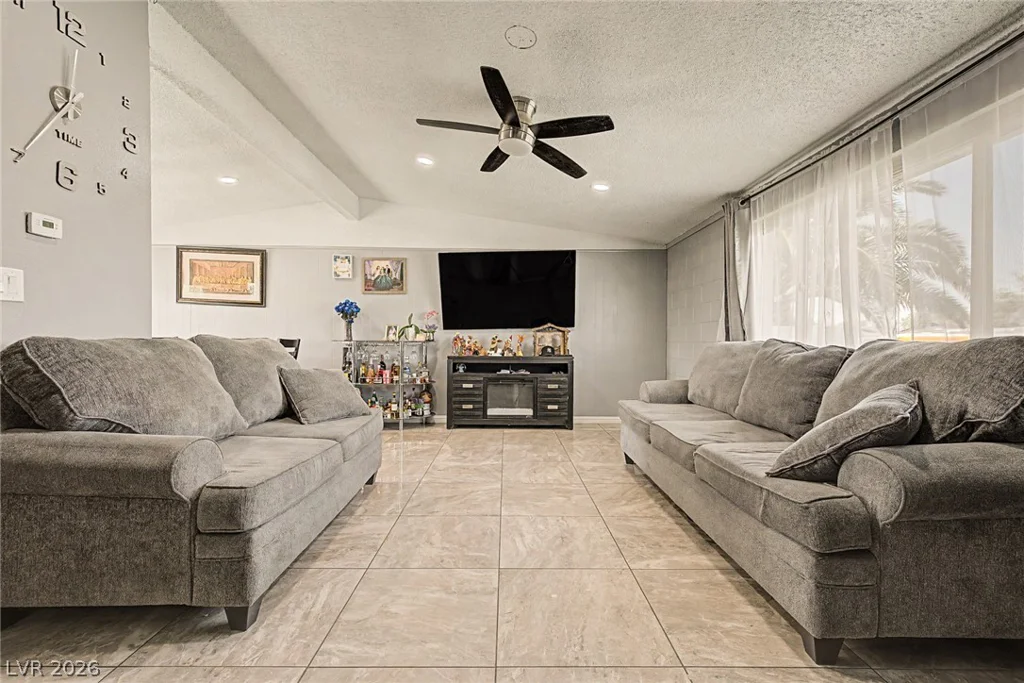 4773 Harmon, Las Vegas, NV 89121