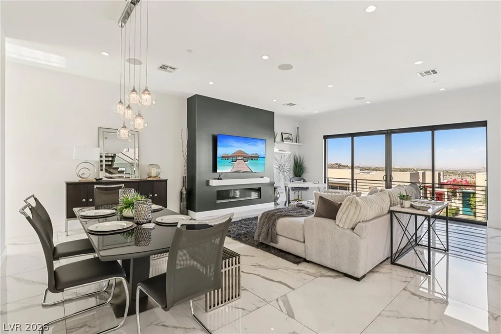 426 Tranquil Peak, Henderson, NV 89012