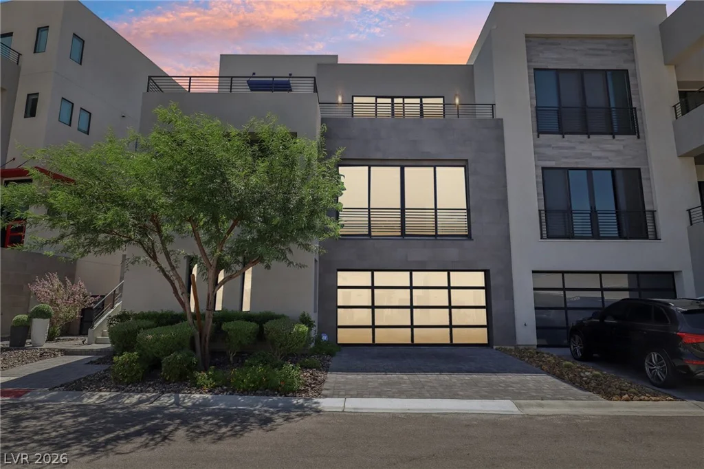 426 Tranquil Peak, Henderson, NV 89012