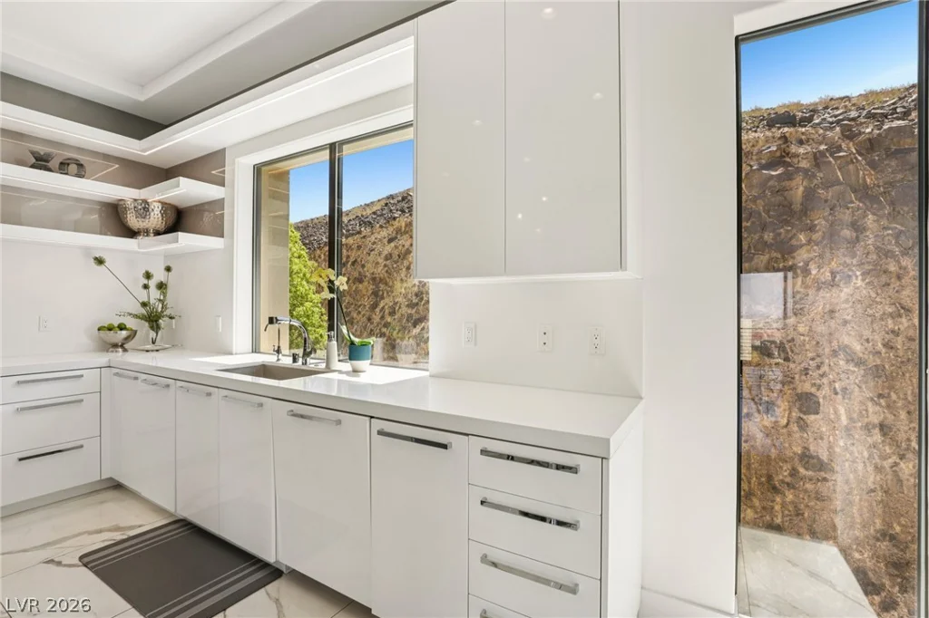 426 Tranquil Peak, Henderson, NV 89012
