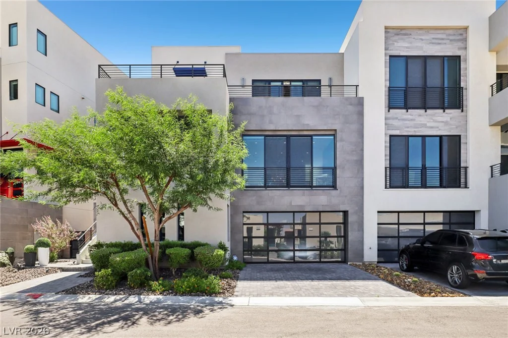 426 Tranquil Peak, Henderson, NV 89012