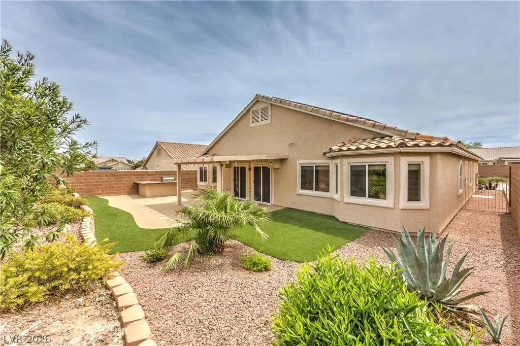 3520 Dawn Wood, North Las Vegas, NV 89031